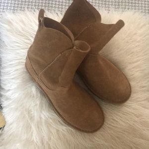 Tan suede short ankle boots